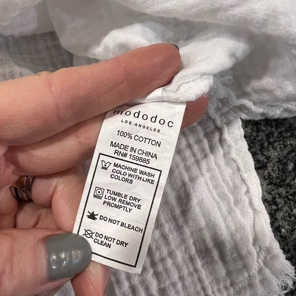 Mododoc White muslin Straight Cut Top with Spliced Neckline - Picture 14 of 14